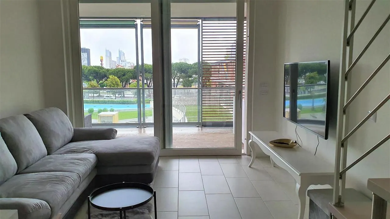 לידו די ג'סולו Isola Blu Luxury Apartment